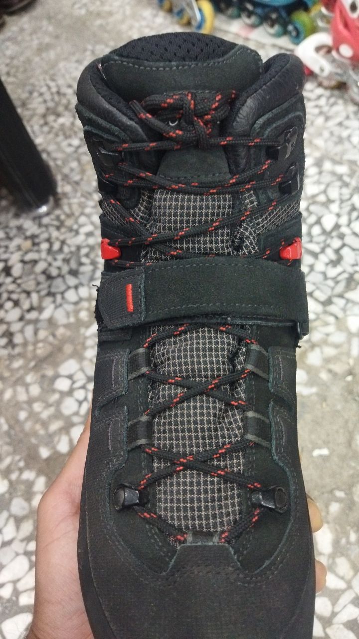 کفش کوهنوردی استوک