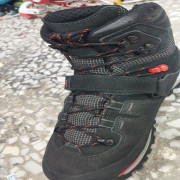 کفش کوهنوردی استوک